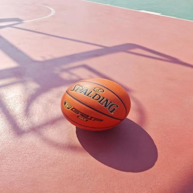 周琦恢复合练后篮下对抗测试北京男篮内线迎来严峻考验